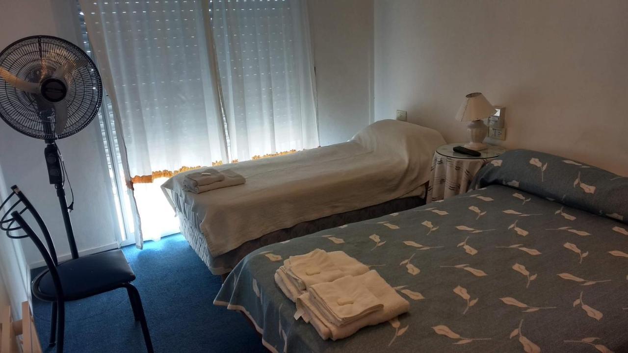Hotel Soleares Mar del Plata Pokoj fotografie